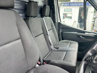 /photos/12298/255e62cc-f1ed-431c-b1bc-1c6b9a749749_i320x240.jpg