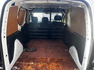 /photos/12298/5b7779d0-72a5-4779-941b-4313d6378a58_i320x240.jpg