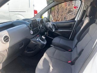 /photos/12298/90ab3727-2f23-4897-b3dd-975ffc987ca7_i320x240.jpg