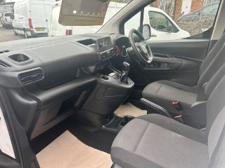 /photos/12298/b72f7a28-ee43-413a-83c8-33c35e973e1d_i320x240.jpg