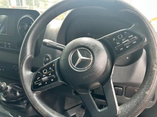 /photos/12298/e135e4dd-2a02-42e4-8c53-1c6603ec24e6_i320x240.jpg